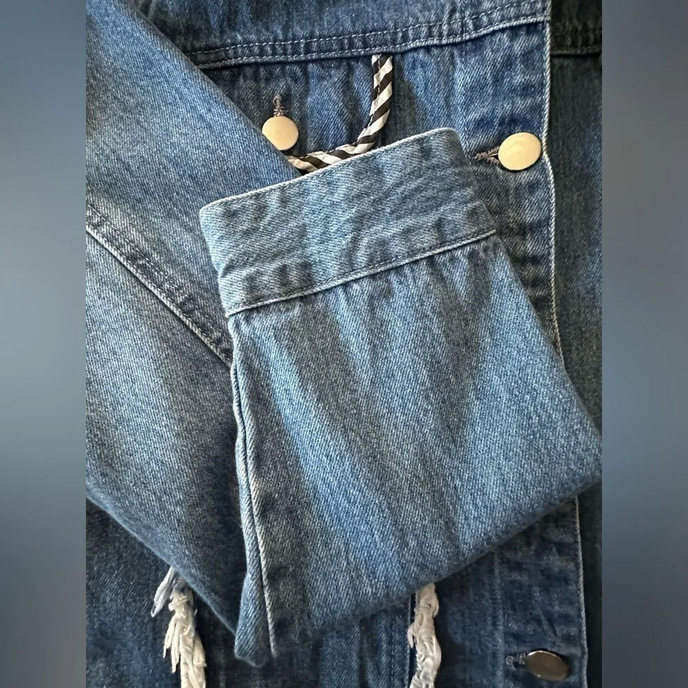 Samantha Sipos Gingham Collar Embroidered "Girls"
Denim Jacket Size Medi… Blue Size M - Image 12