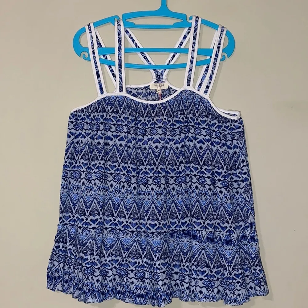 umgee medium women’s blue white lined geometric print double strap halter tank - Image 4