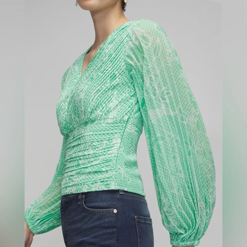 NWT $130 WHBM Long Sleeve Pleated Crepe Blouse Green Size 4 - Image 3