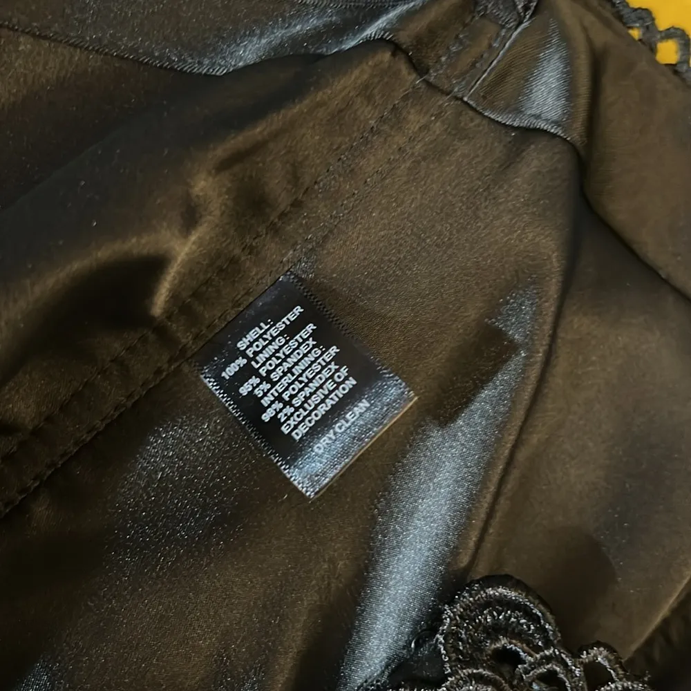 White House Black Market Size 2 Black Strapless Midi Dress - Image 11