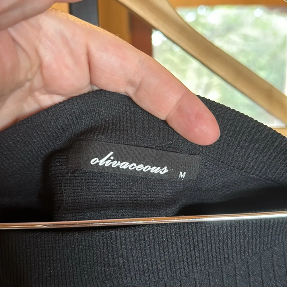 Olivaceous Black Ribbed Textured Circle Skater Skirt Size Medium - Image 4