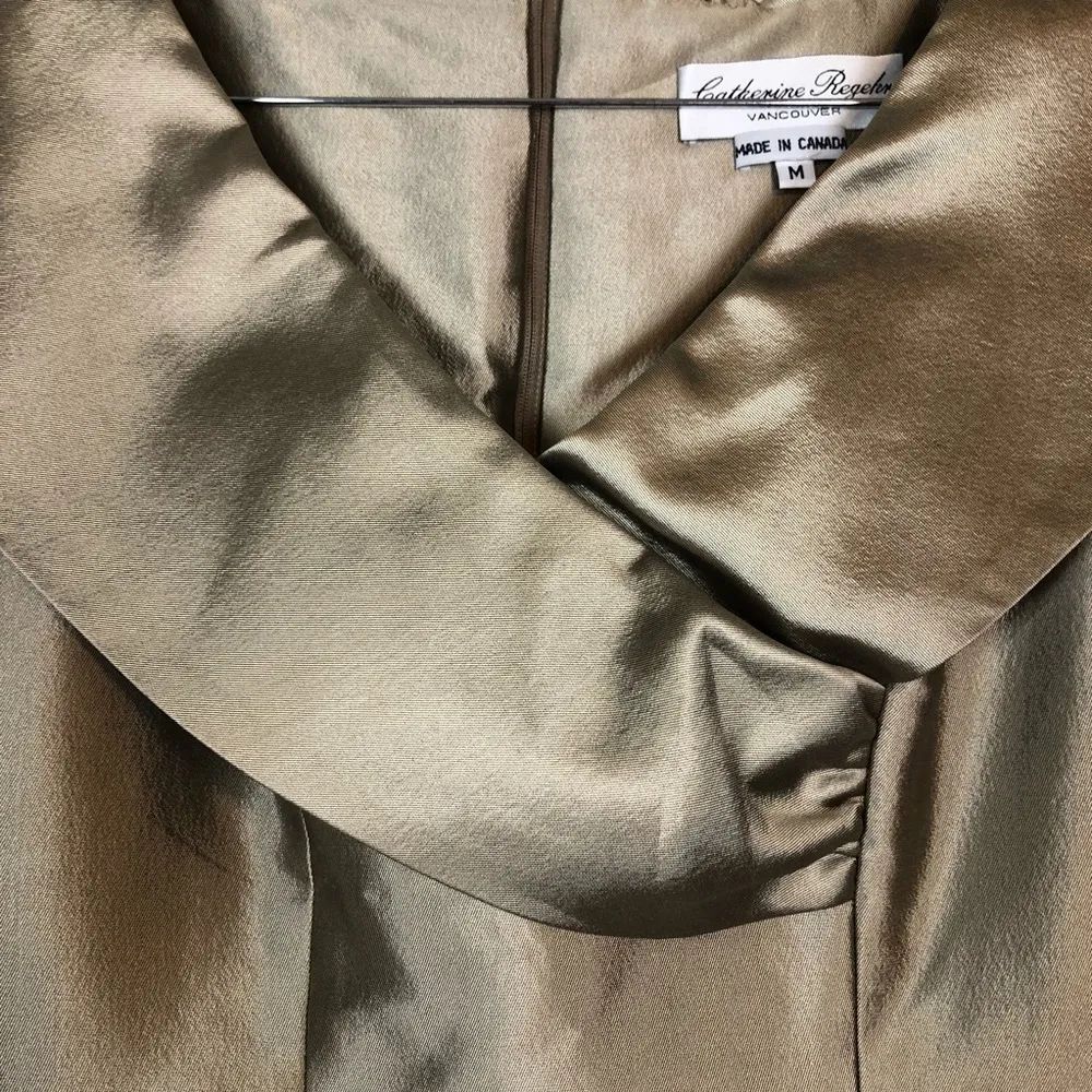 Catherine regerh metallic olive sleeveless gown Size M - Image 4