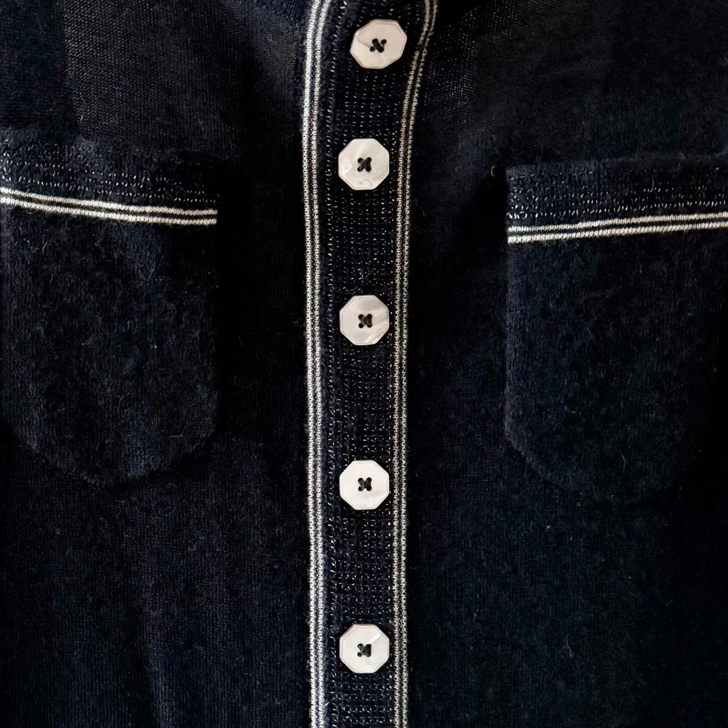 Zac Posen Sleeveless Cashmere Knit Tunic Length Button Sweater, Black sz. S - Image 10