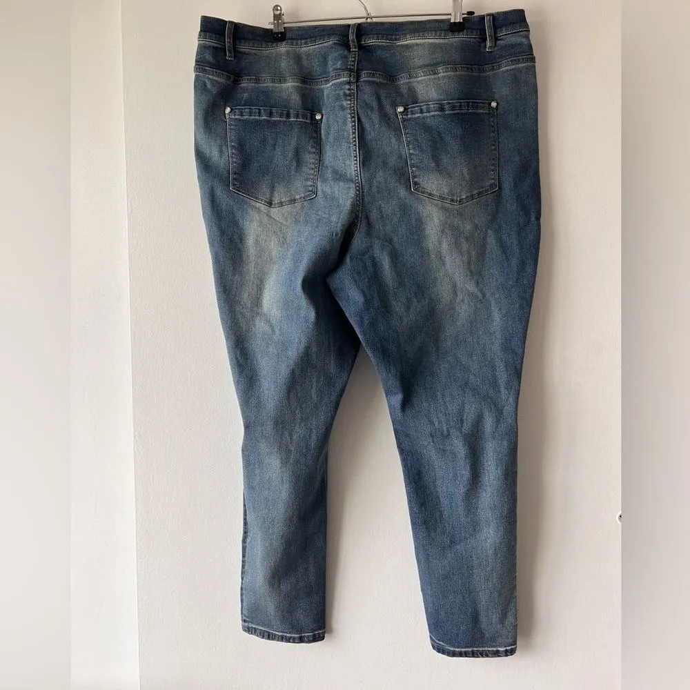 Women Venus plus size denim jeans 24R high rise stretch  medium wash 24R. - Image 10