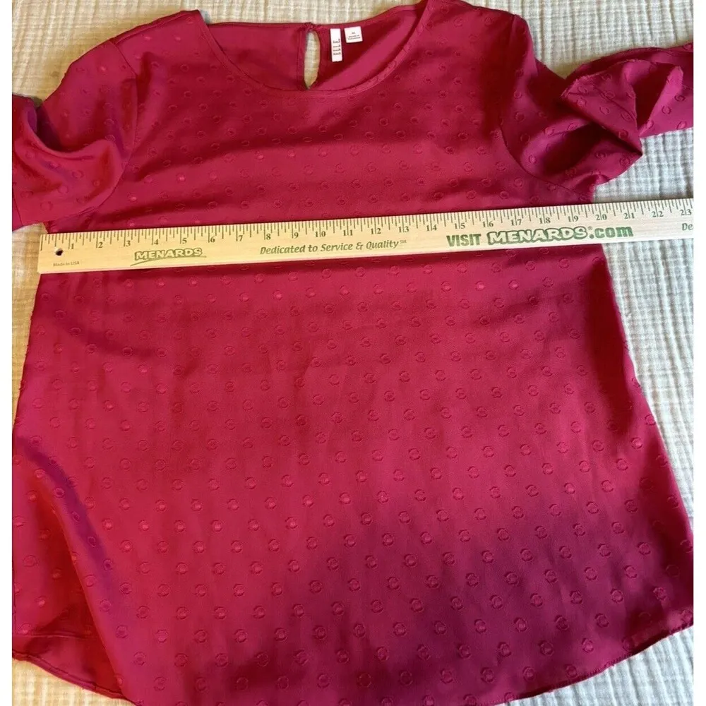 ELLE Women's Magenta Swiss Dot  Blouse 3/4 Bell Sleeves Size Med - Image 3