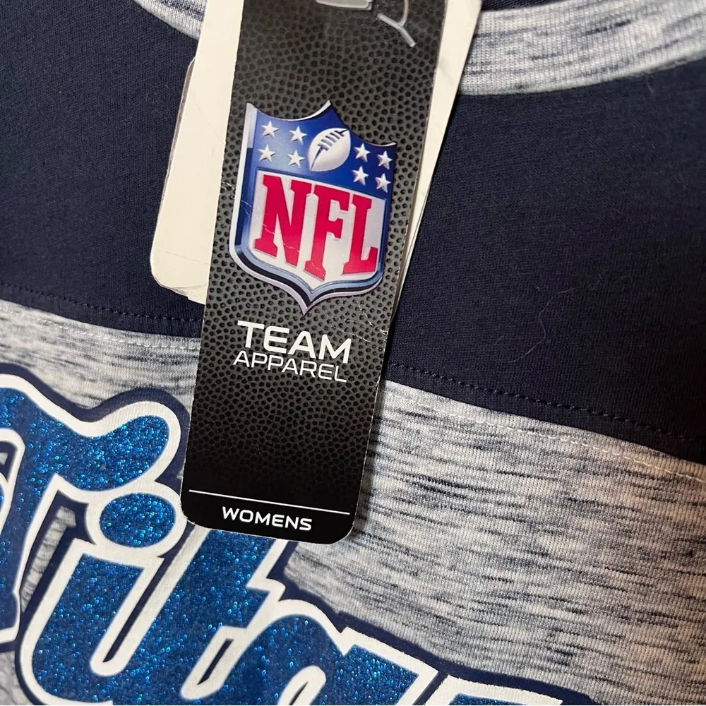 Tennessee Titans T-Shirt Women’s L Short Sleeve NFL Football Tee Shirt NEW! - Image 4