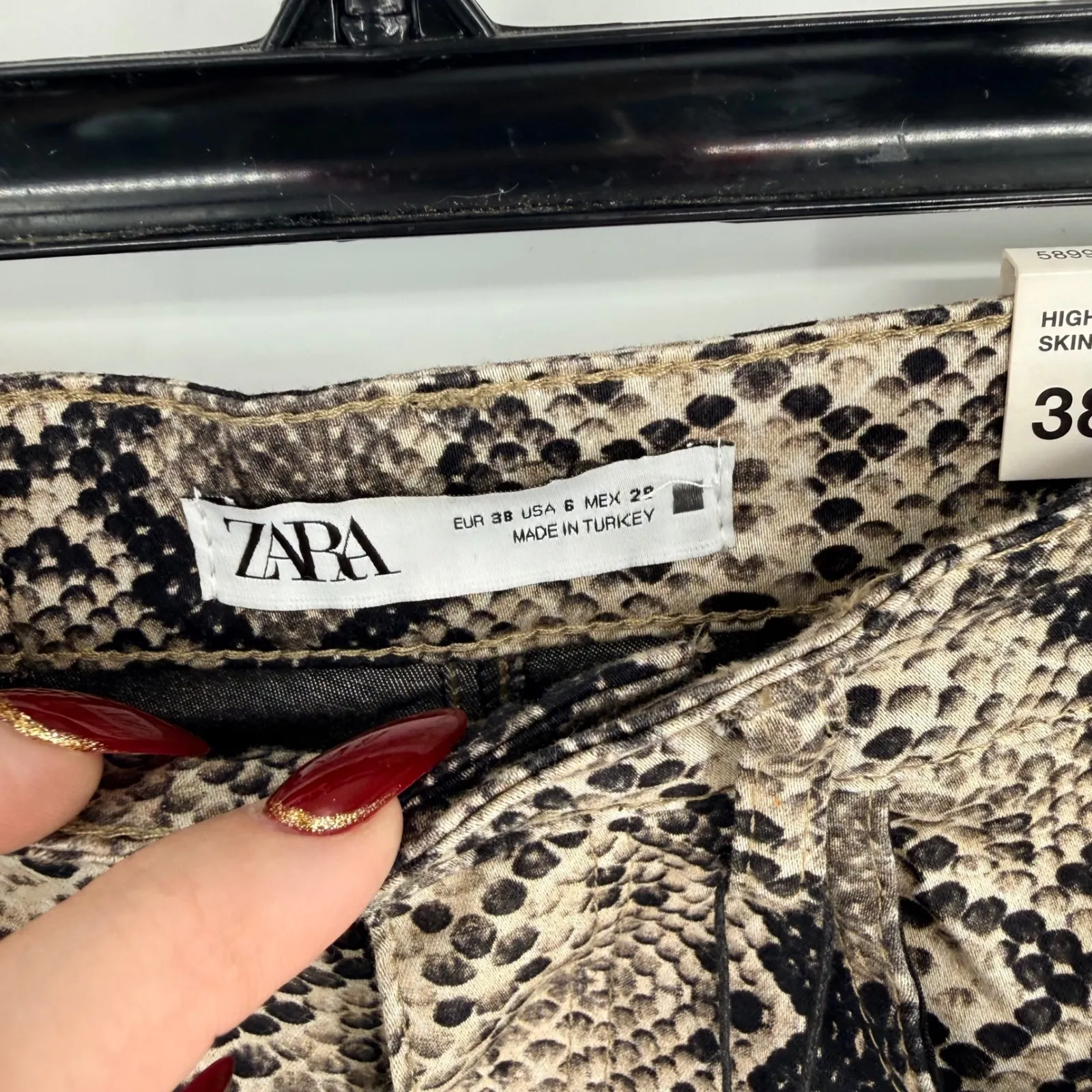 ZARA High Rise Skinny Jeans Snake Print Women's Size 6 NWT Edgy Mob Wife Rocker - Image 4