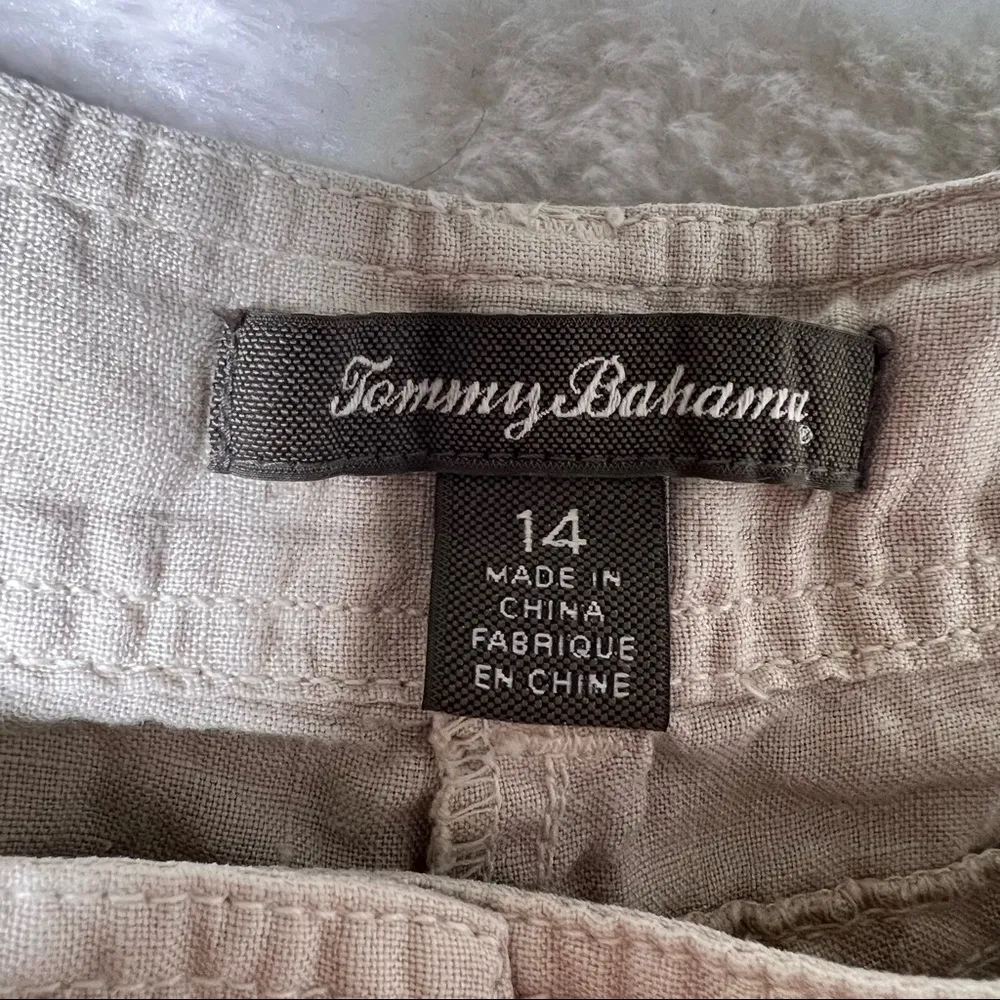 Tommy Bahama 100% Linen Khaki Cargo Shorts - Image 9