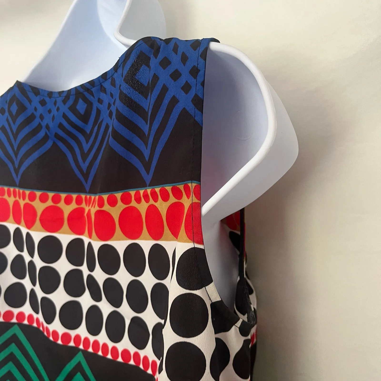 Trina Turk Sleeveless Geometric Womens Top Sz 0 Y2K Mod Retro Preppy Polka Dots - Image 13