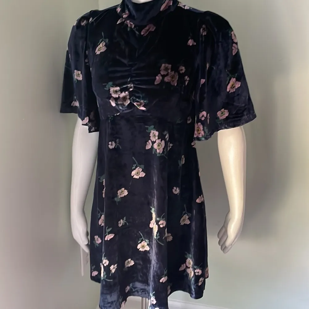 Free People  My Baby Floral Navy Velvet Minidress - Image 4