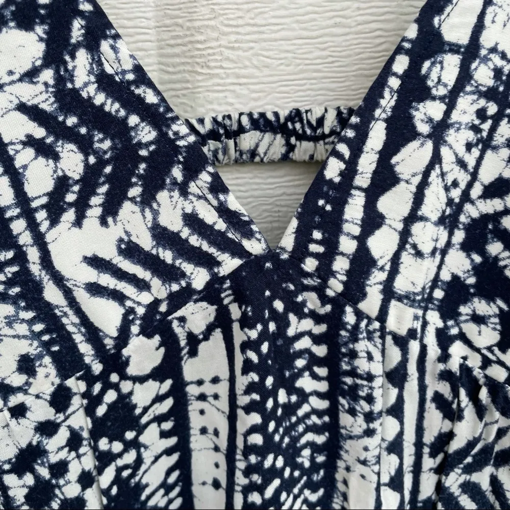 SAYLOR Women’s Dress Blue White Print Straps V Neck Cut Put Back XS - Image 7