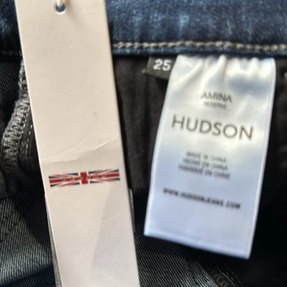 Hudson Amina Raw Hem Denim Mid Rise Bermuda Blue Jean Shorts in Reserve Size 25 - Image 10