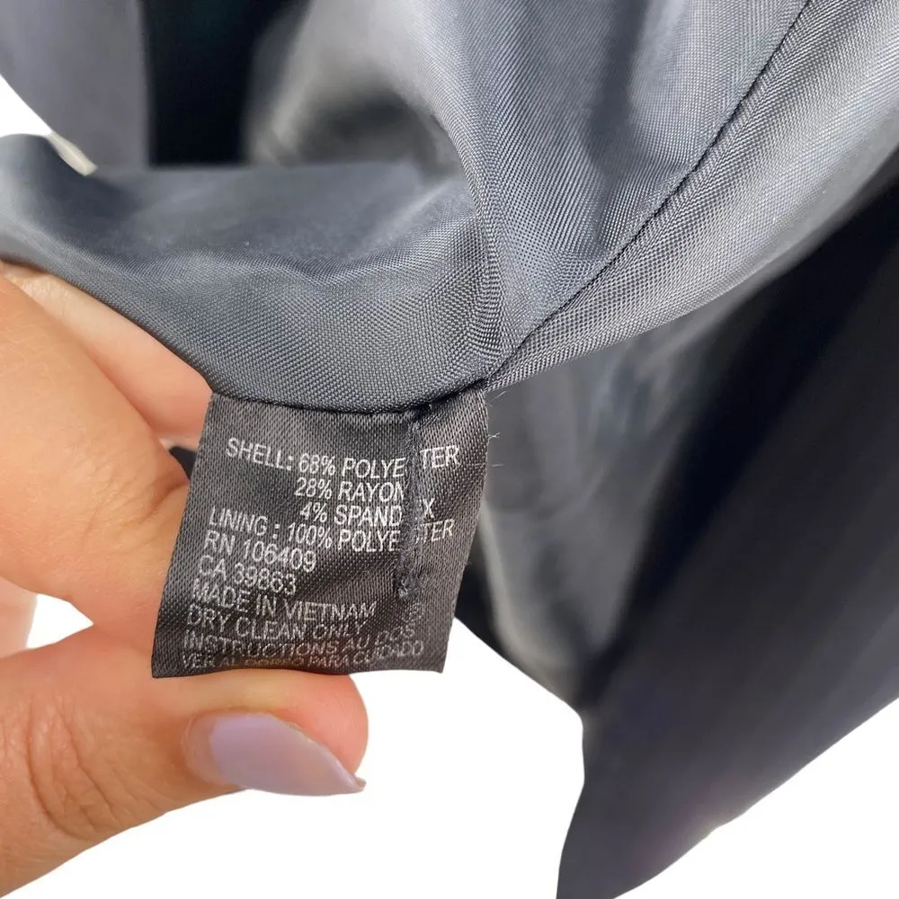 Tahari Women 6 Pinstripe Single Button Blazer Black Career Academia Professional - Image 6