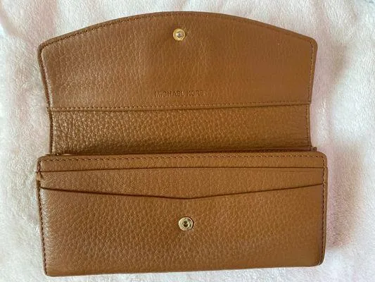 Michael Kors Leather Wallet - Image 3