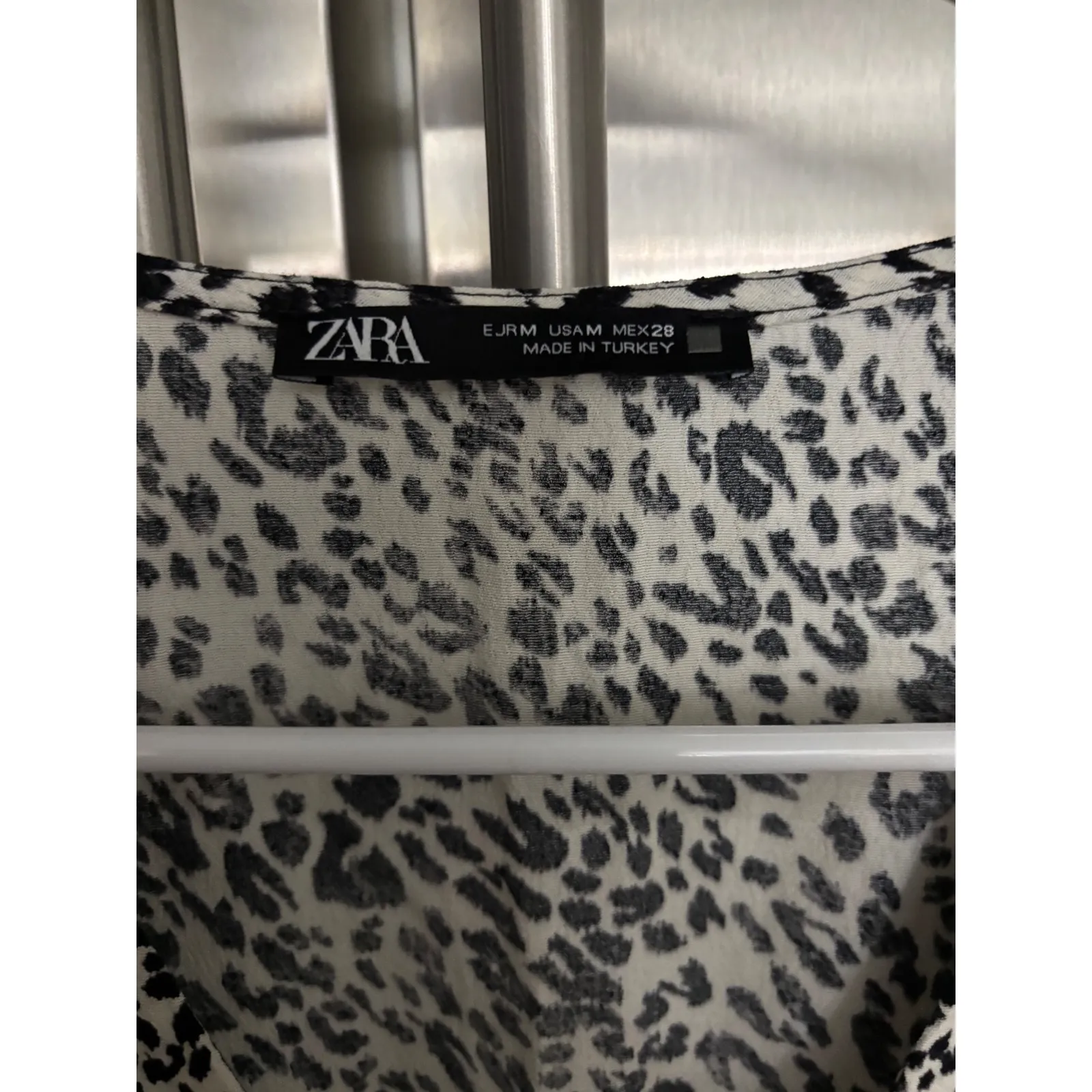 Zara Animal Print Tiered Mini Dress Long Sleeve V Neck Black White‎ 28 - Image 2