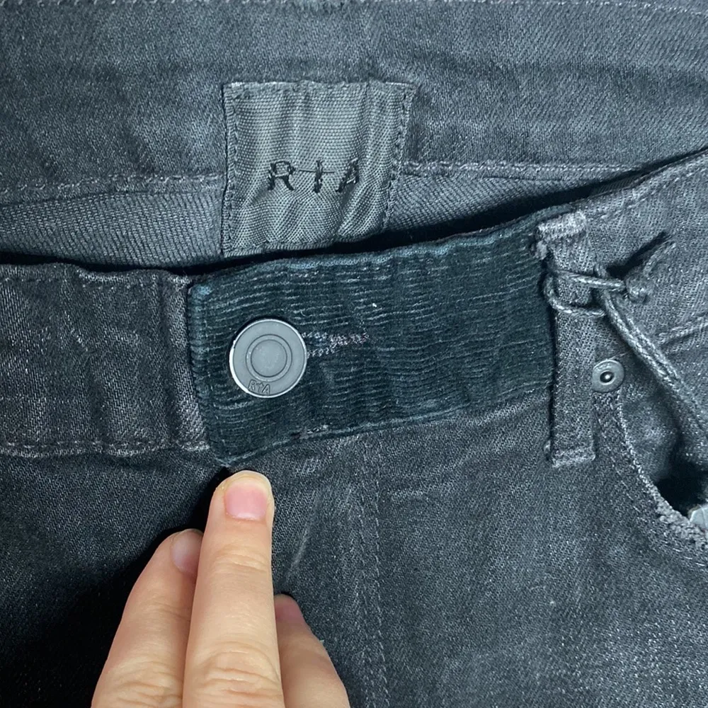 RtA skinny fit distressed wrinkle acid black wash corduroy button tab jeans 26 - Image 6