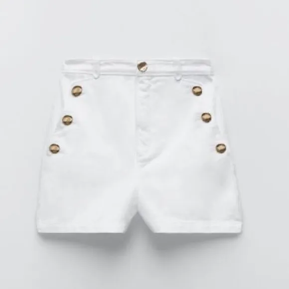 Zara NWT Shorts with gold buttons - Image 4