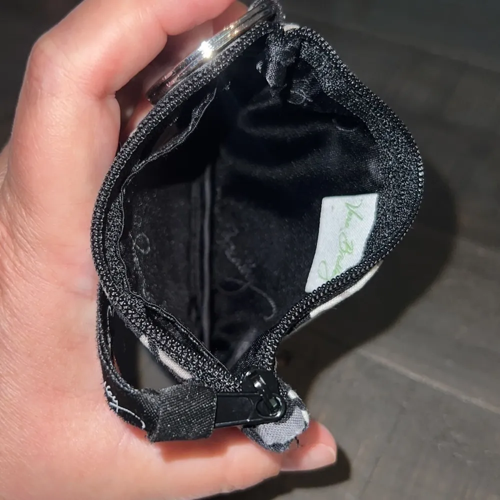 Vera Bradley "Baroque" (Ret.‎ 2010) ID/Card Holder - Image 3