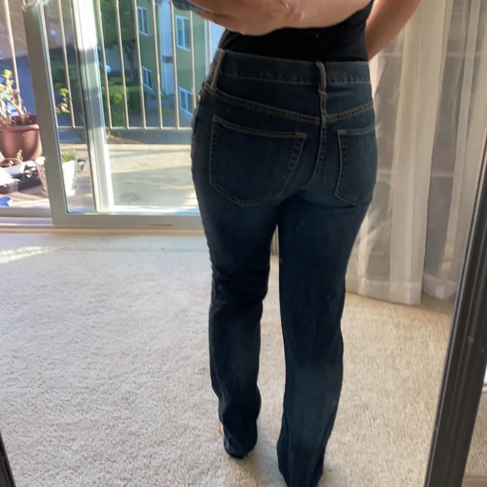 Eddie Bauer Boyfriend low rise dark wash denim jeans - Image 9