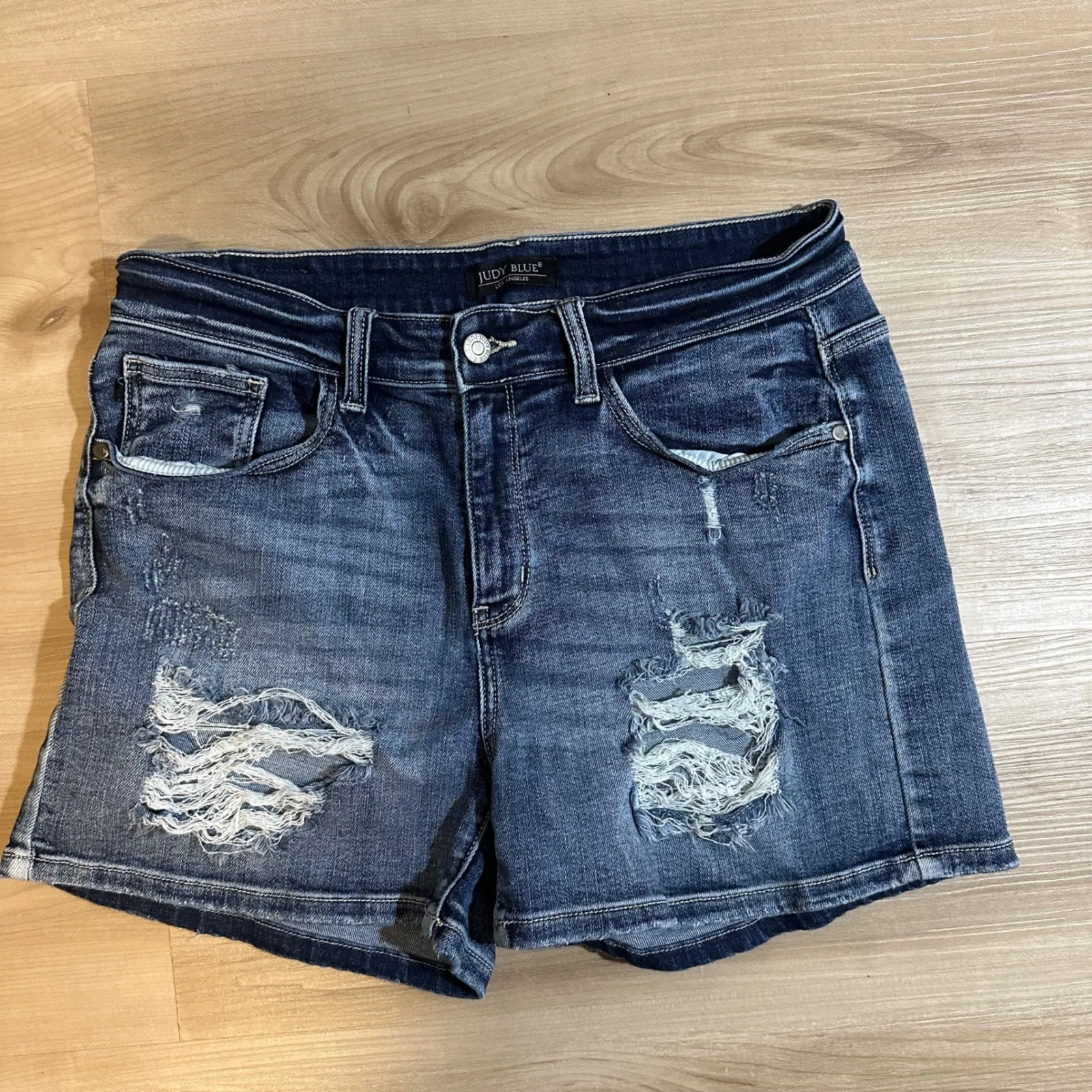 Judy Blue Mid Rise Distressed Destroyed Jean Shorts JB15208MD Size XL - Image 2