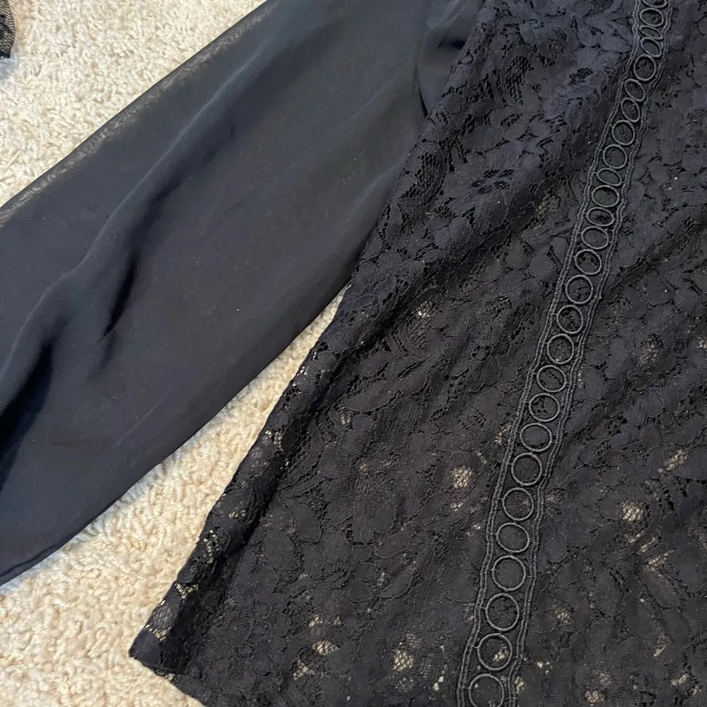 Black lace design high neck long sheer sleeves top never worn - Image 4