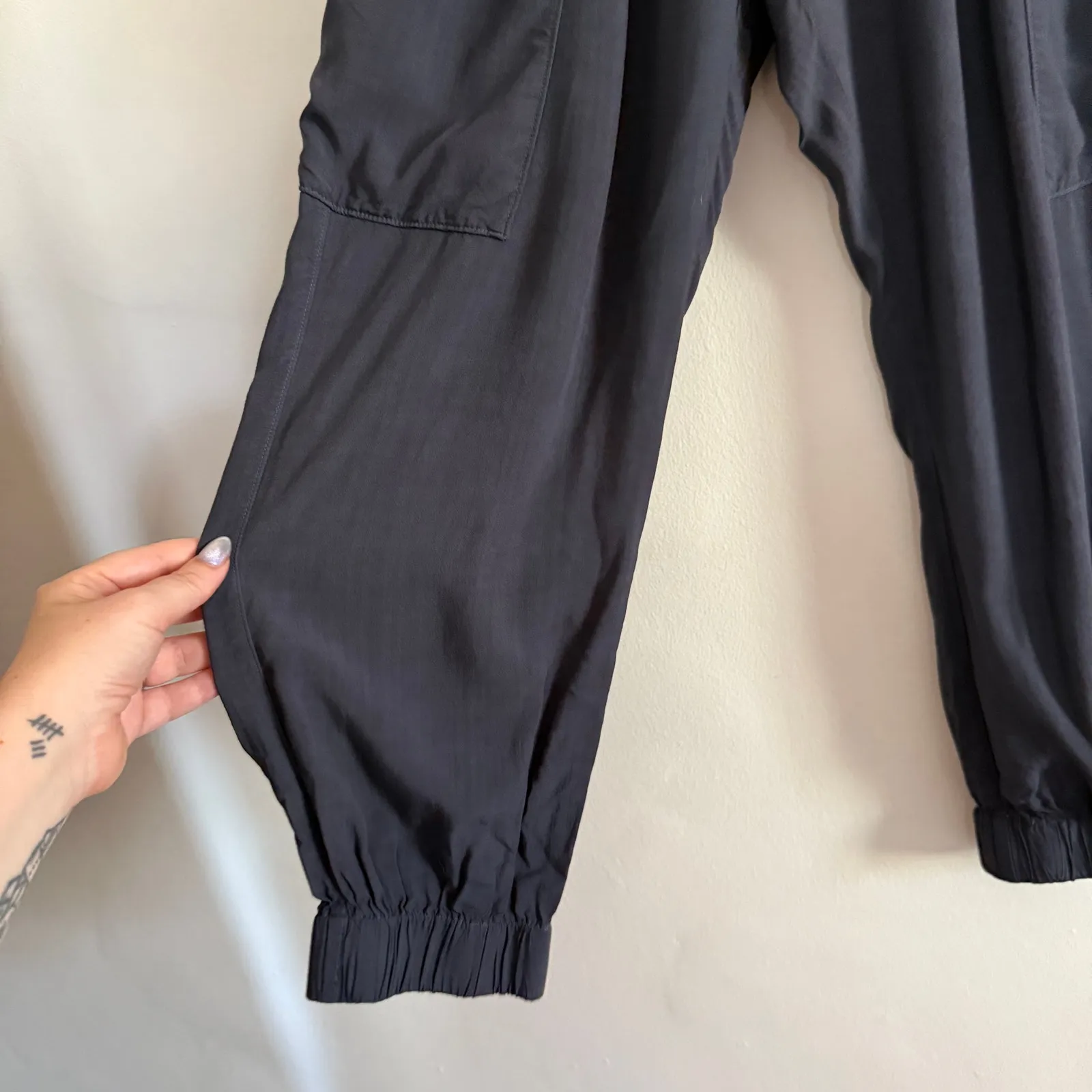 THE ODELLS | Navy Blue Slouch Lagenlook Jogger Pants | Size Small - Image 4