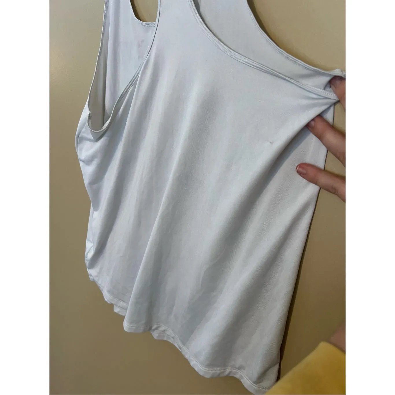 PINK Active By Victoria’s Secret White Tank Top Woman’s Large FLAWED STAINED - Image 12
