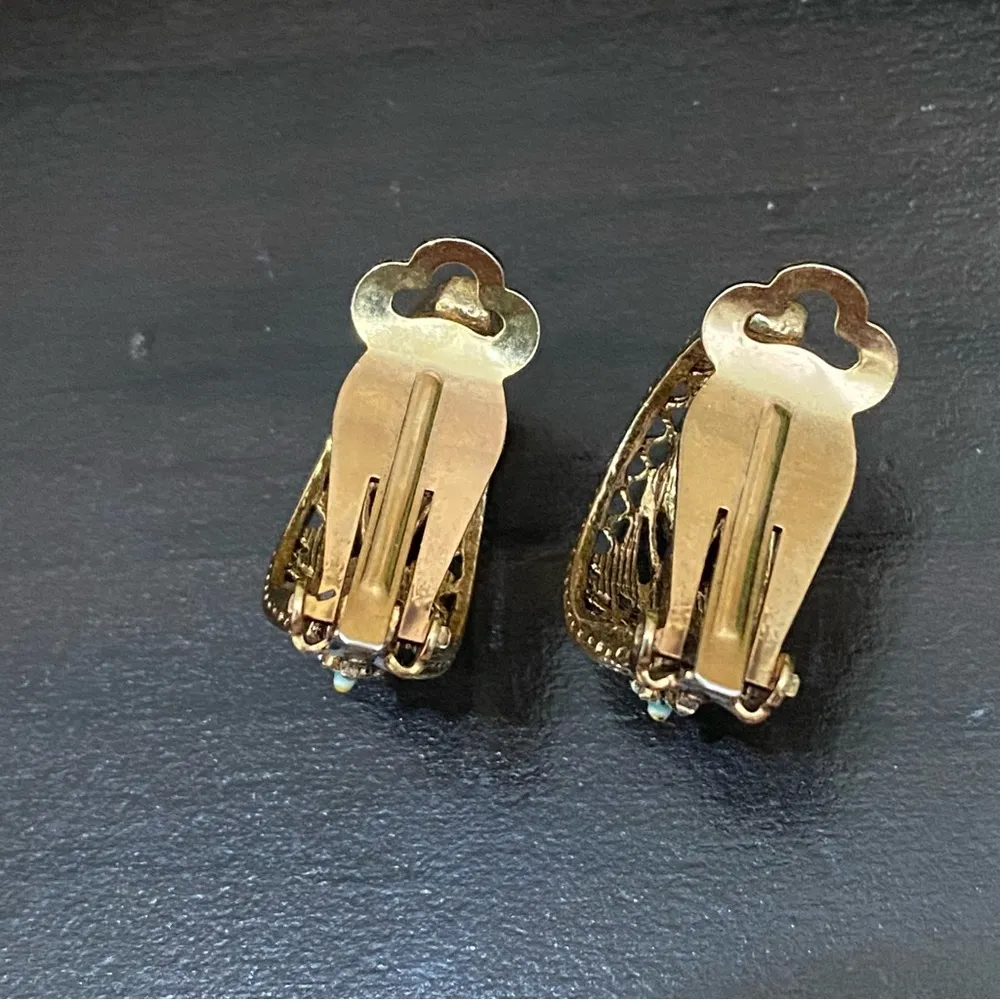 Vintage ART Unsigned Enamel Dainty Flowers Ornate Gold - Image 6