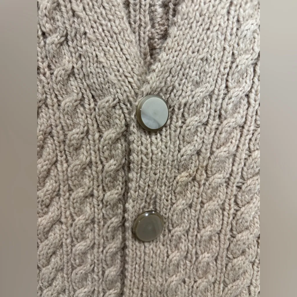 Vintage Wool Hand Knit Button Up Cottagecore Vest Camel Neutral Sleeveless M/L Tan Size undefined - Image 4