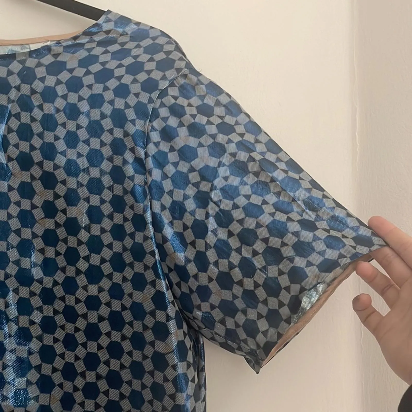 TiA CiBANi Metallic Sheen See Through Geometric Floral Blouse Shirt Top Blue Size 6 - Image 2