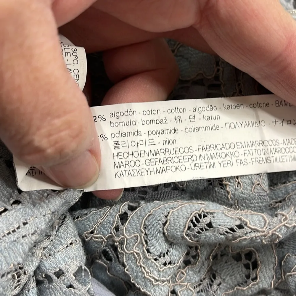 Zara Basic Light Blue Floral Lace Short Sleeve Cropped Top Size Small - Image 5