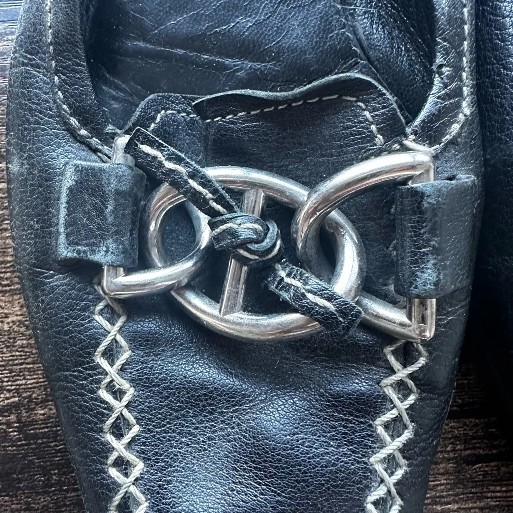 PRADA Black Leather Chain Link Loafer Moccasin Flats (35) - Image 3