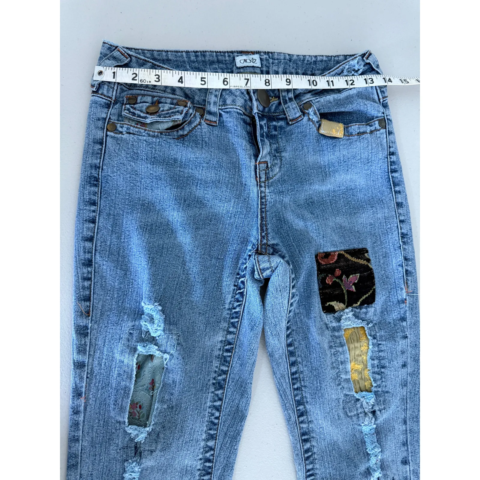 Cache  Women's Vintage 90s Bootcut Flare Light Wash Distressed Patchwork Jeans 6 - Image 6