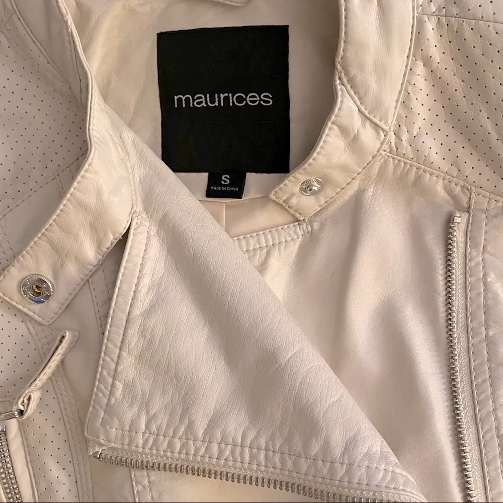 Maurice’s Spring🌷 faux leather beige jacket small - Image 2