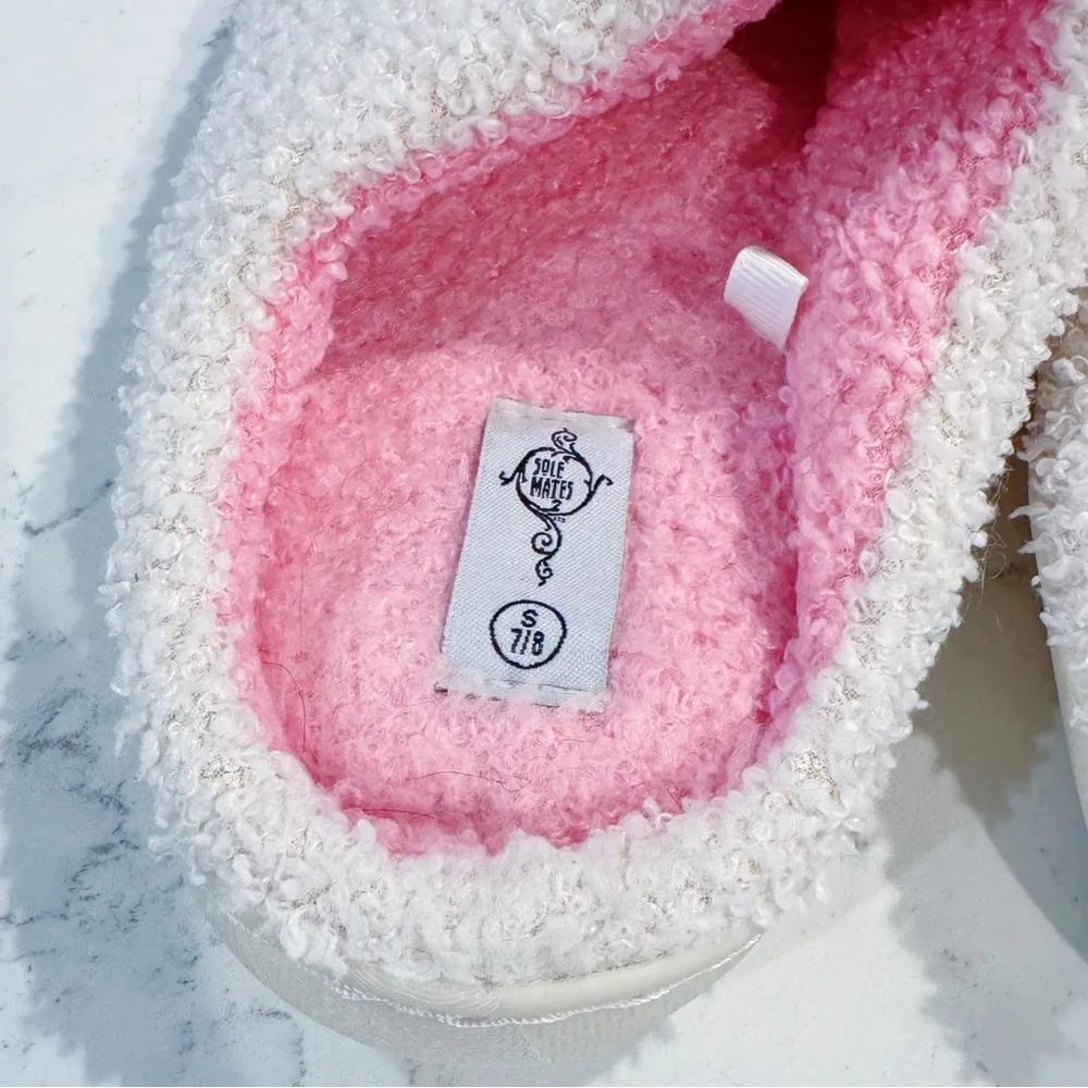 Smiley face pink slippers ✨ Size 7 - Image 3