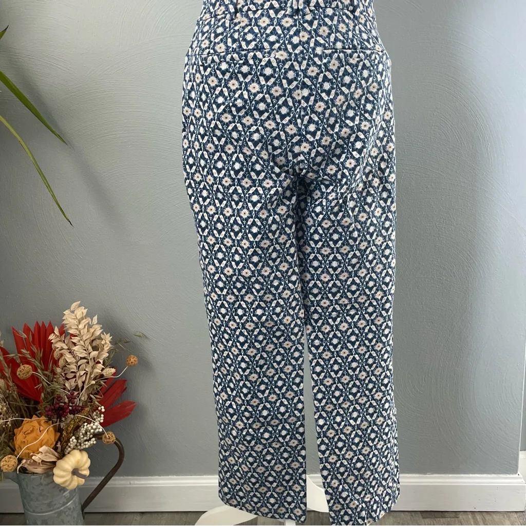 Anthropologie The Essential Collection pants in blue and white geometric pattern - Image 3