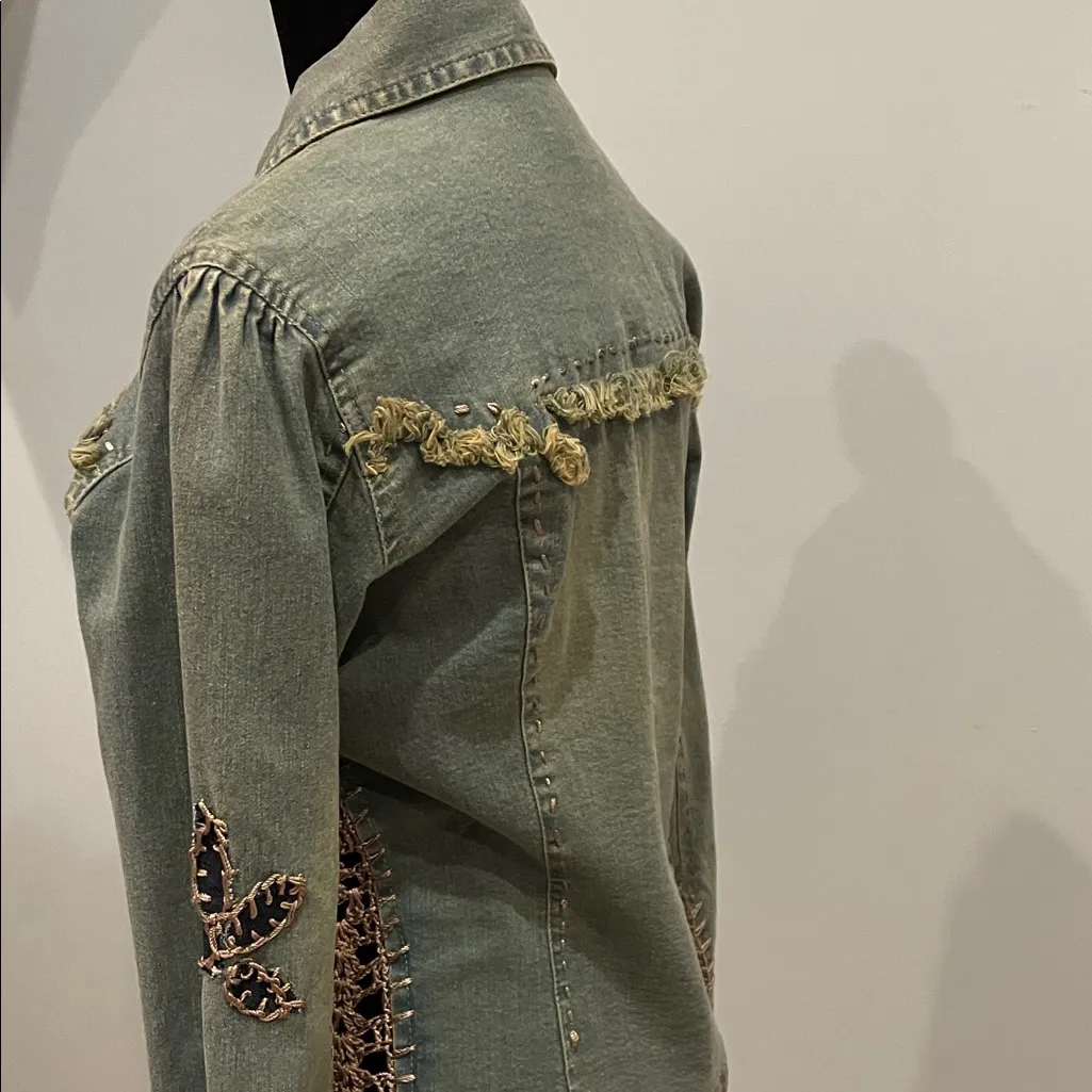 Embroidered Denim button up western style shirt Blue - Image 5