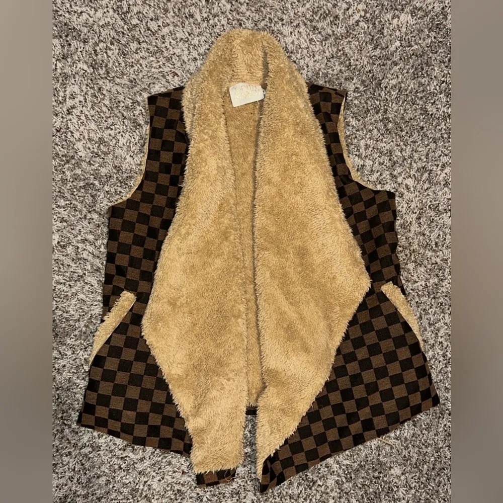 Judith March Check Mate Women’s Jacquard Checkered Vest w/ Shearling Lining - Image 2