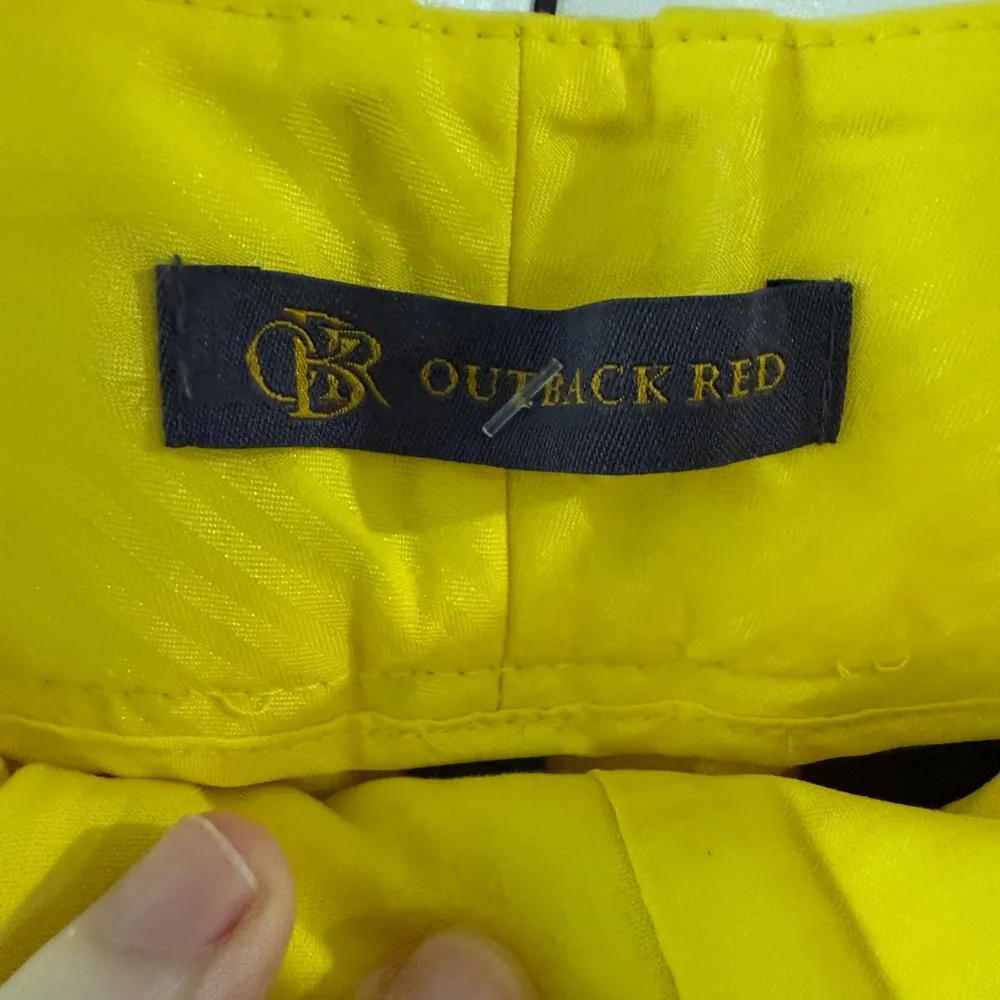 Outback Red NEW Bright Yellow Women's Shorts Size 2 Tomato Girl Sunny - Image 3