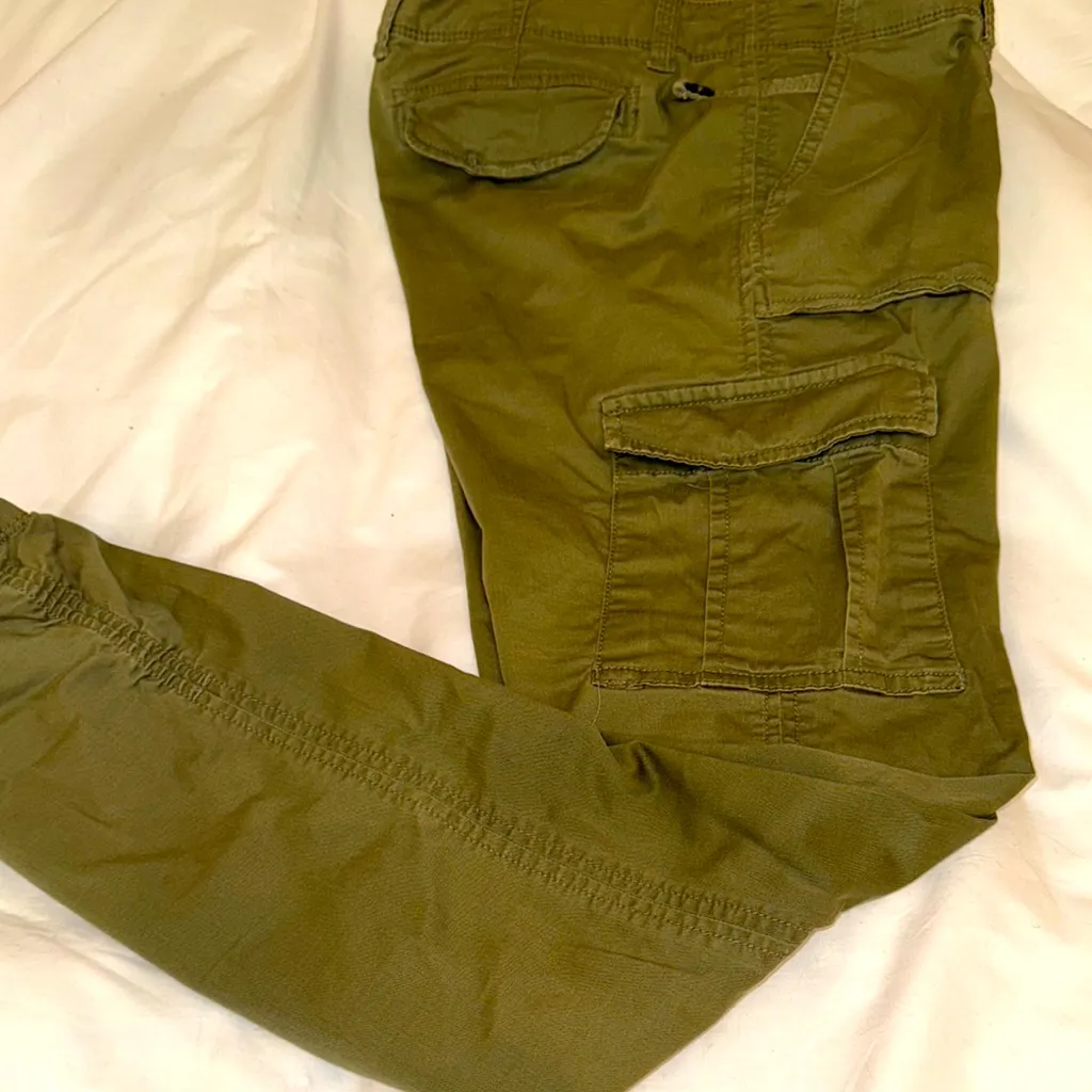 Michael Kors cotton khaki Green Cargo Pants Slim Fit. Multiple Pockets.Size 10. - Image 2