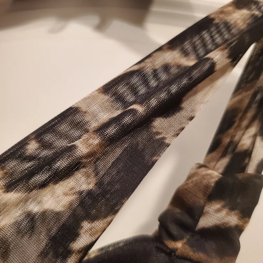 Olivia Matthews Dress Size 10 Leopard Sheer Asymmetrical - Image 3