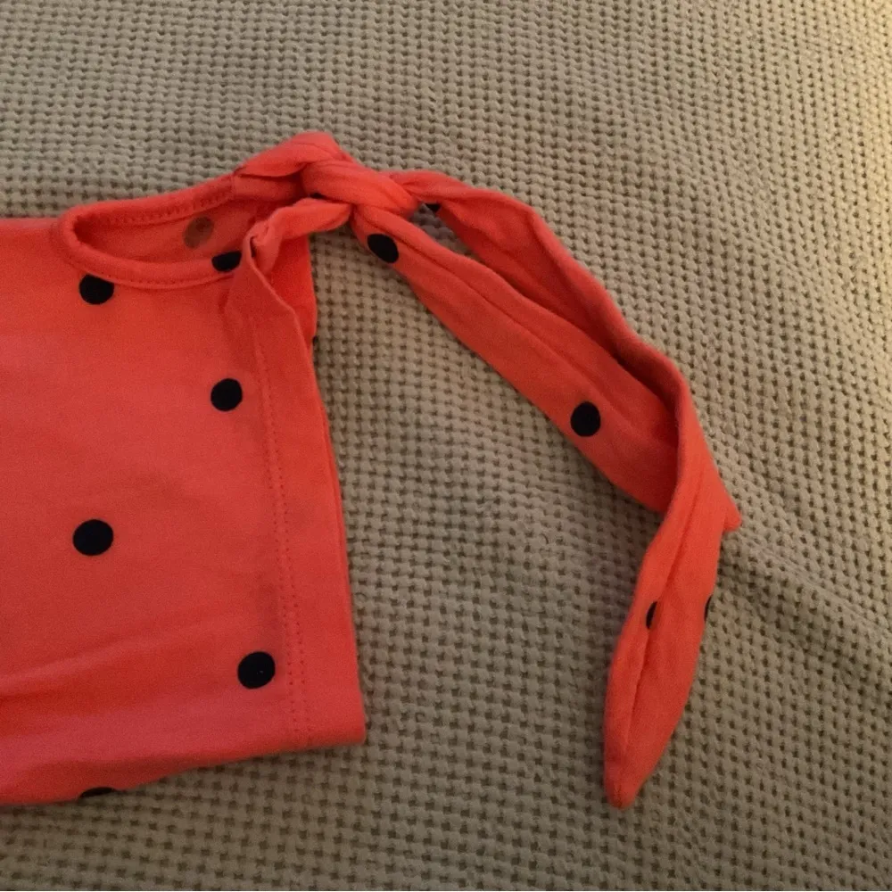 Old Navy Pink Dark Polka Dot Top - Image 5