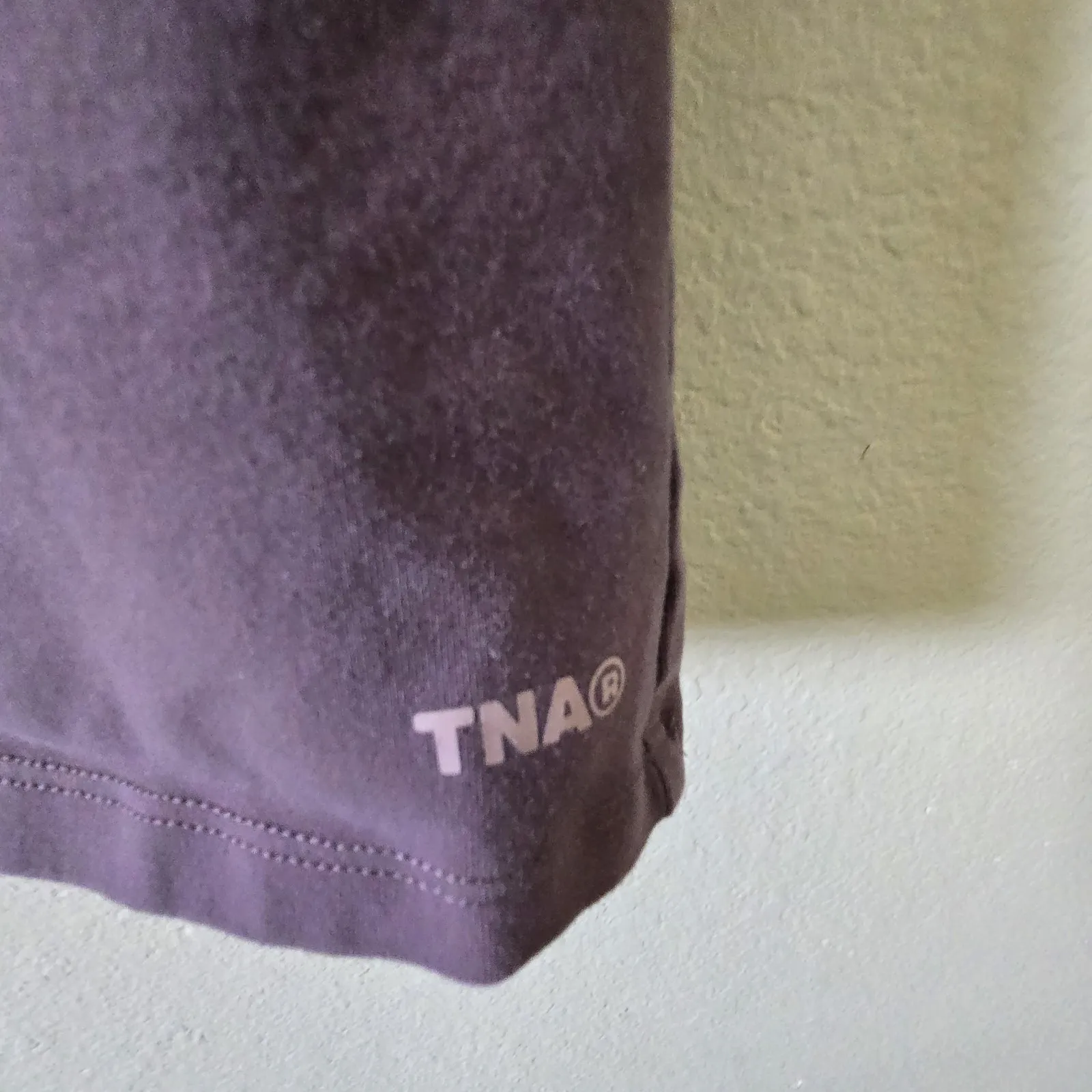 TNA Aritzia Athleisure T-Shirt Everyday‎ Casual Top Short Sleeve Tee - Image 2