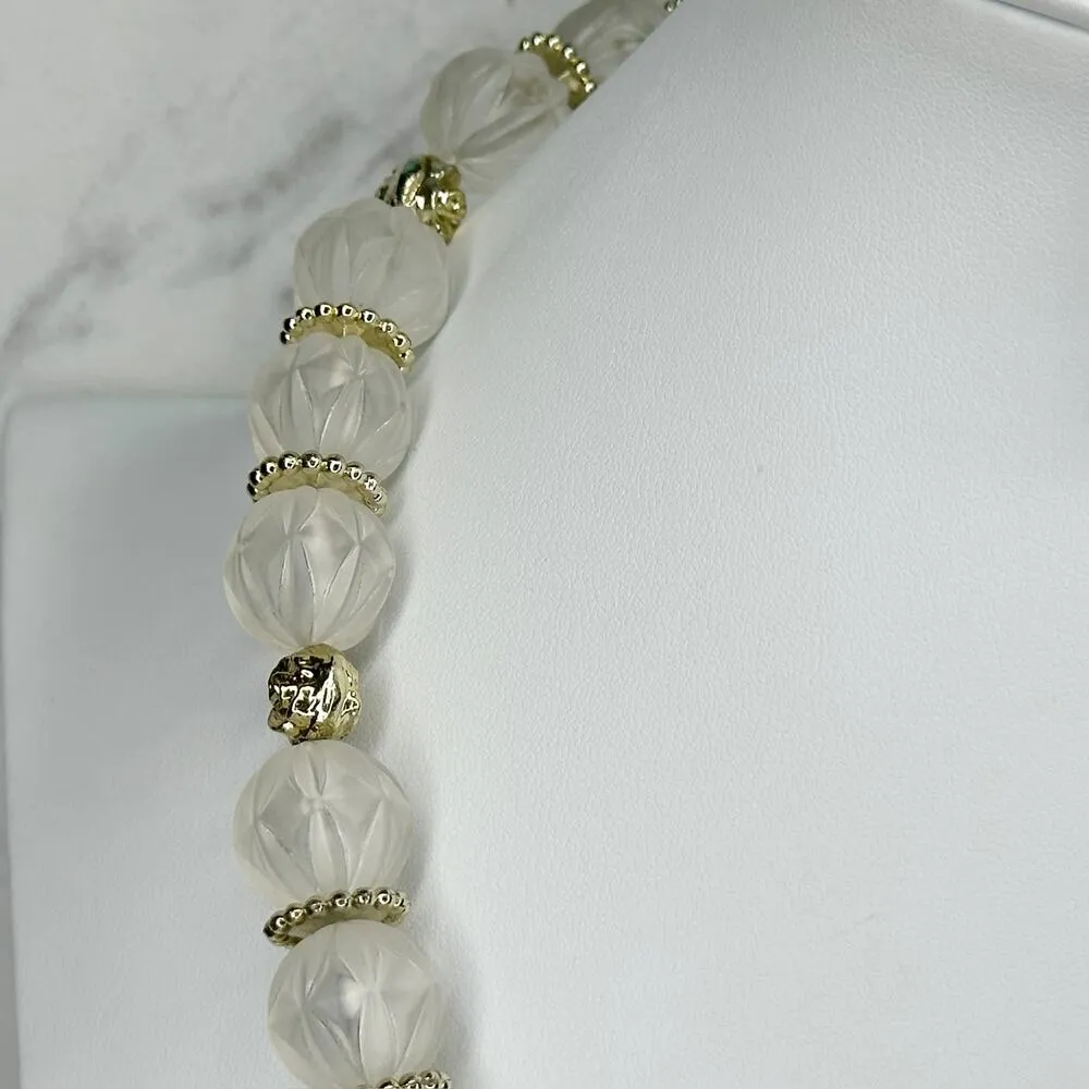 Chunky Clear and Gold Tone Floral Rose Beaded Necklace - Image 5