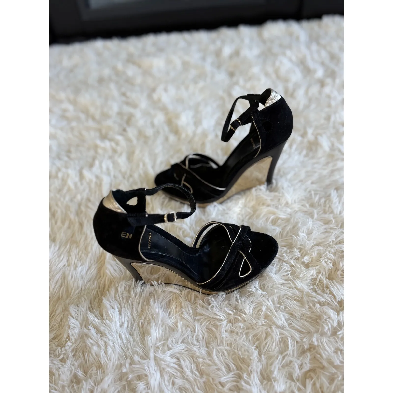 Fendi Black Suede Gold Wedge Heels Ankle Strap Made in Italy size 6‎ - Image 2