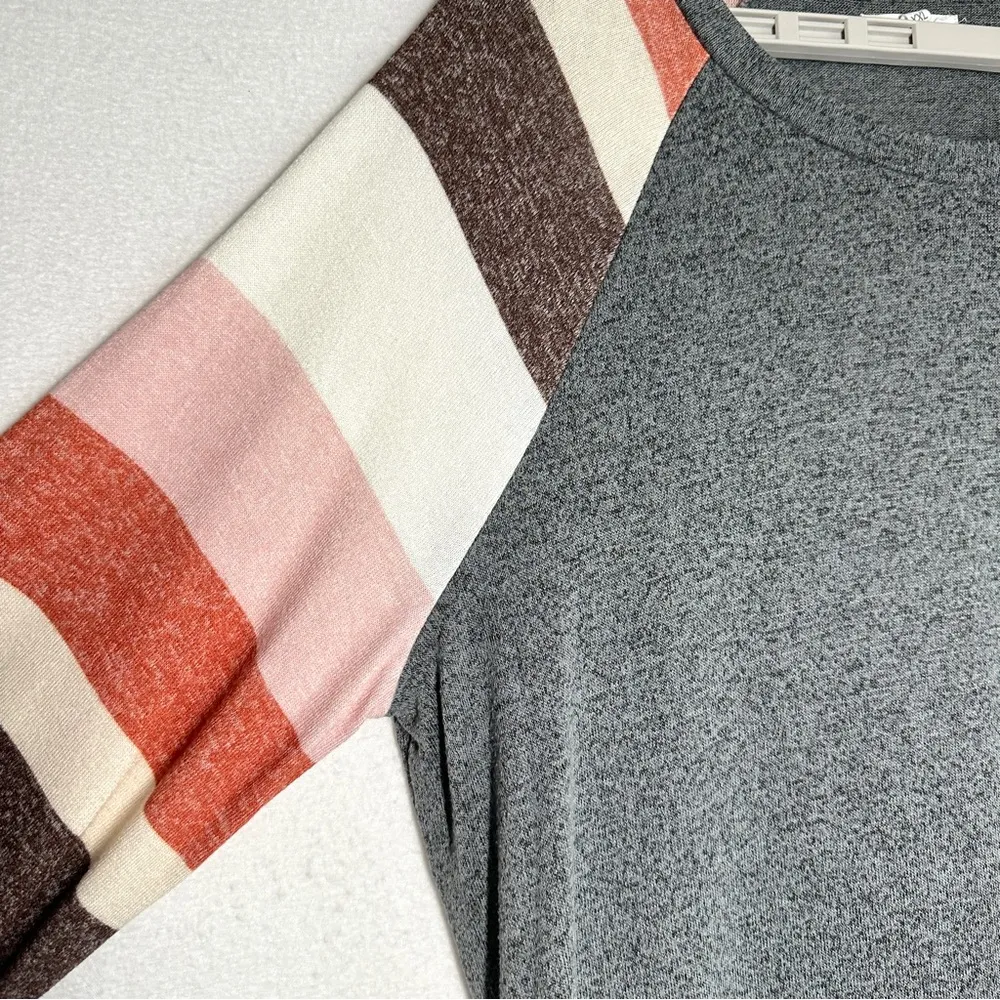 Maurices Colorblock Striped Sleeve Mixer Top XXL Lightweight Pullover Sweater - Image 3