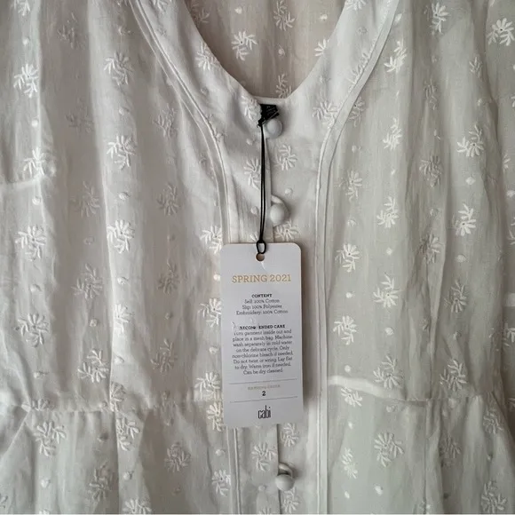 CAbi 5943 Midsummer White Floral Eyelet Embroidered Dress Topper Coverup SIZE‎ 8 - Image 5