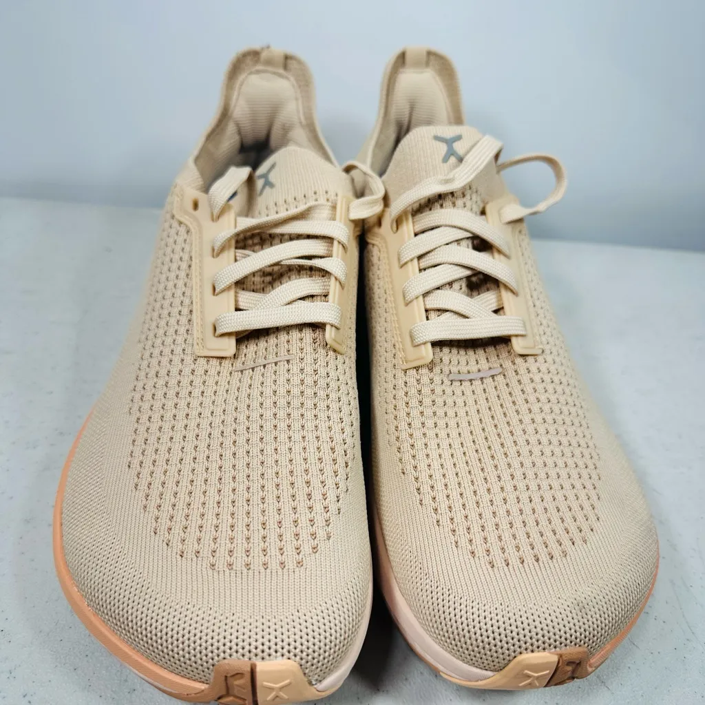 Flux Adapt Runner Blush Gum Mens Size 7,5 Womens Size 8.5 Barefoot Shoes Tan - Image 2