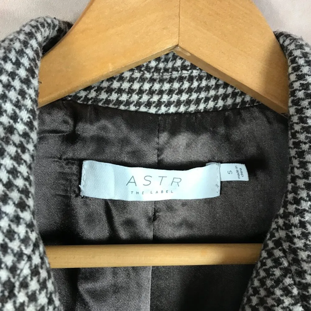 ASTR the Label Houndstooth Wool Pauline Blazer Brown/Cream Small Brown - Image 6