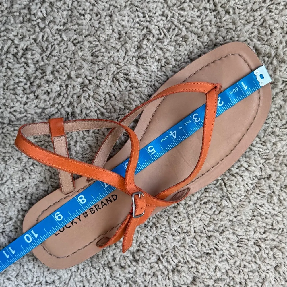 Women's Lucky Brand Bylee Sandals 9.5 Melon Orange Leather Ankle Strap Shoes - Image 7